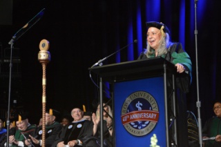 Vivian W. Pinn, M.D. addressing Ross University School of Medicine graduating class at commencement (Photo: Business Wire)