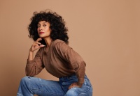 (BPRW) Tracee Ellis Ross Packs Her (Many) Bags for New Roku Original Travel Doc-Series “Tracee Travels” (wt)