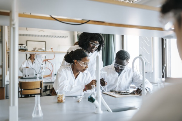 (BPRW) 3 Black Medical Schools Receive Funding to Improve Clinical Trials | Press releases