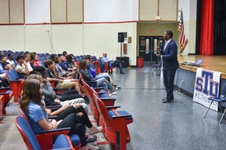 Former University of Miami football player Quadtrine Hill motivates high school sports captains from around Broward County at Plantation High School on Oct. 18, 2019 at Student ACES’ Captains Summit. The teens learned about leadership from Hill, a Plantat